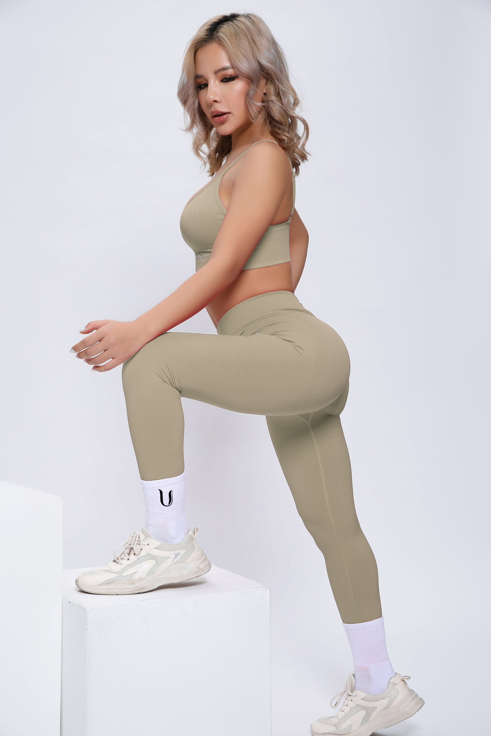 Joy | Legging Sculptant avec Scrunch – Beige